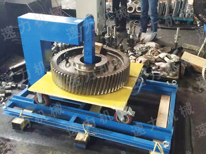 杭州曙光機械齒輪加熱器使用現(xiàn)場